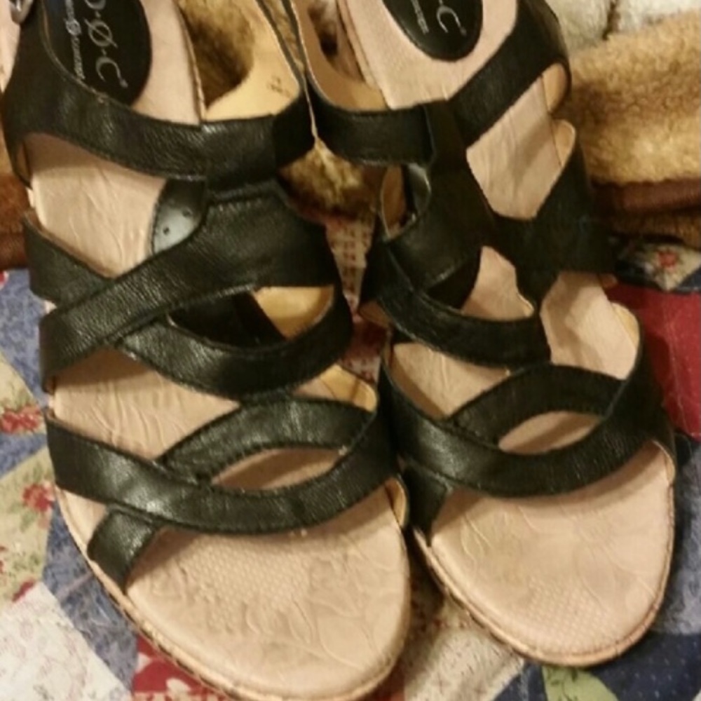 b.o.c. wedge sandals